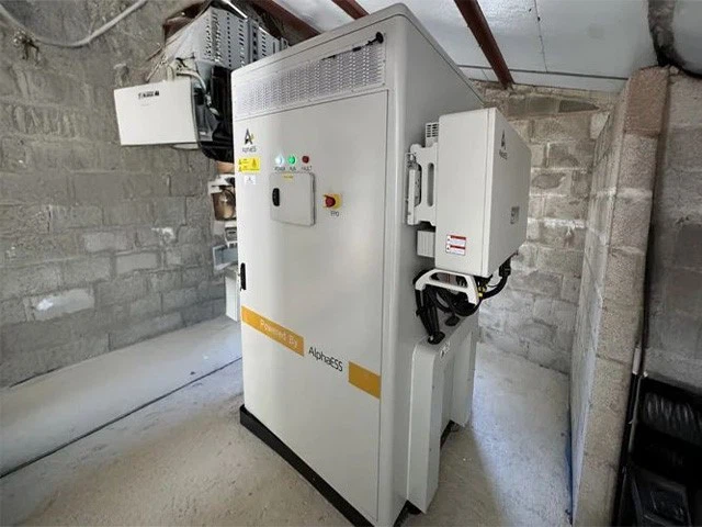 Single Phase String Inverter Single Phase String Inverter
